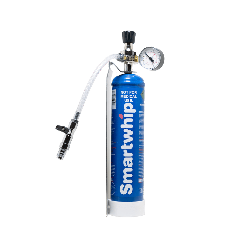 Smartwhip set with wall mount